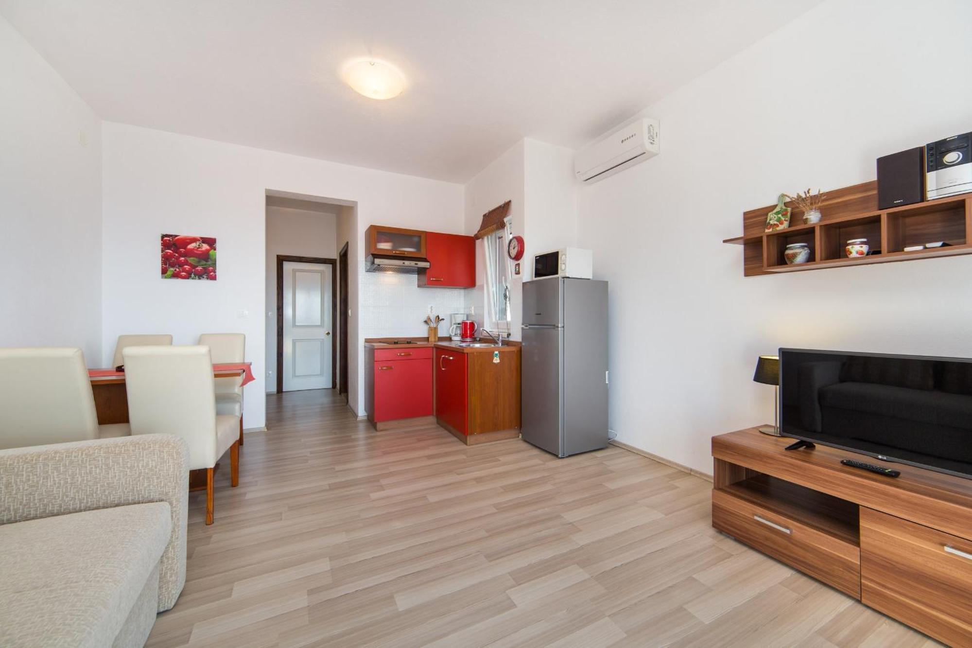 Apartments By The Sea Brist, Makarska - 11078 Zimmer foto