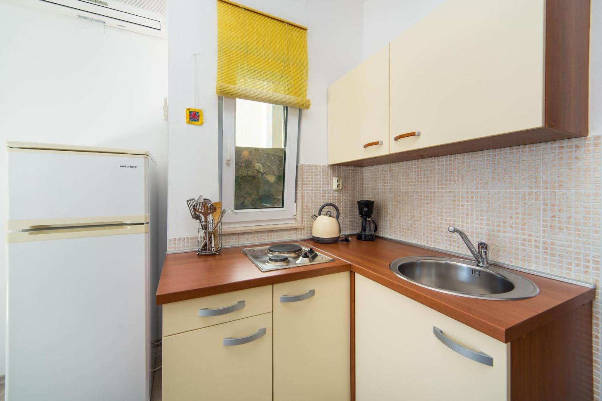 Apartments By The Sea Brist, Makarska - 11078 Zimmer foto